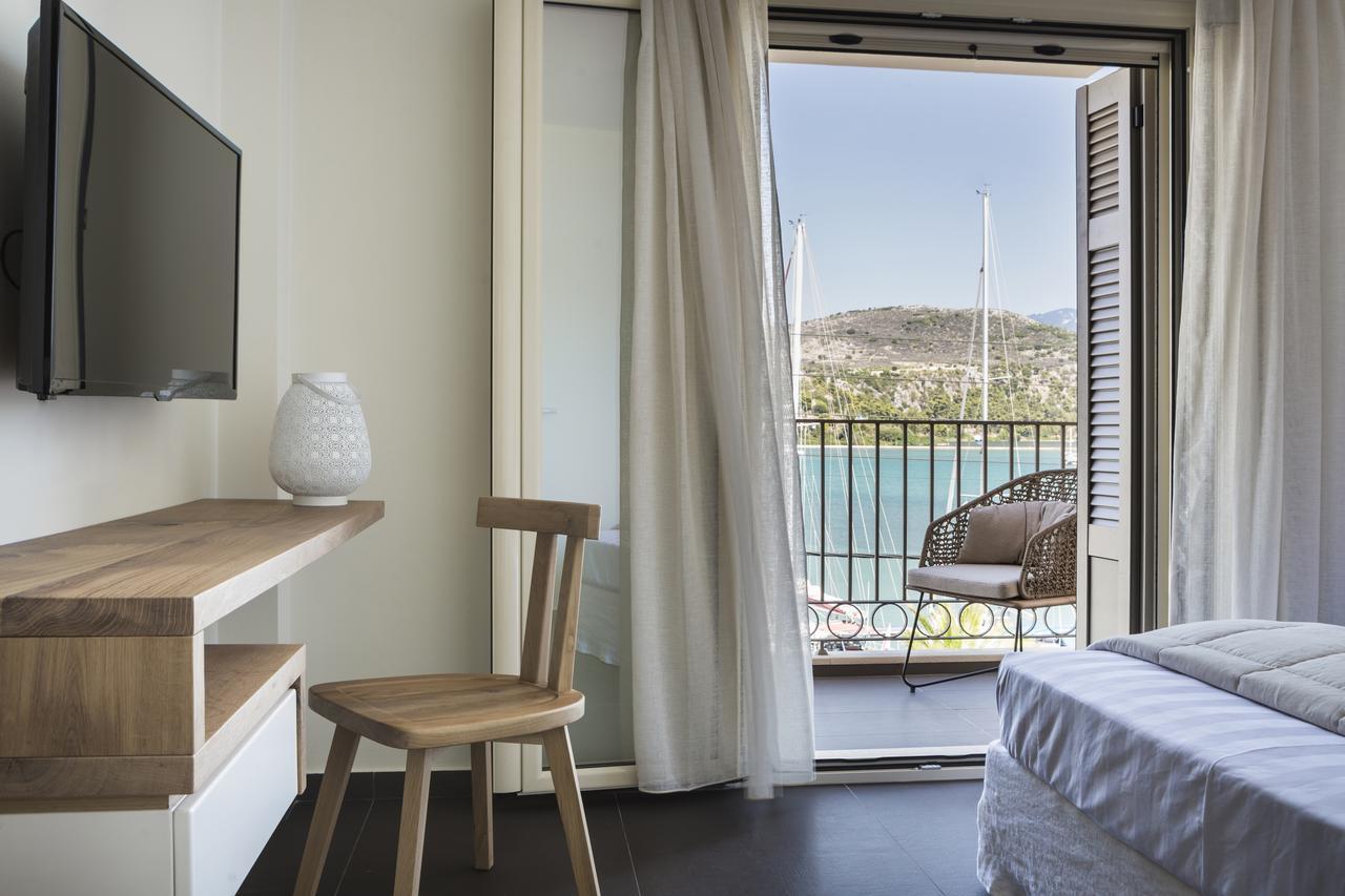 Argostoli Marina Suites Exterior photo