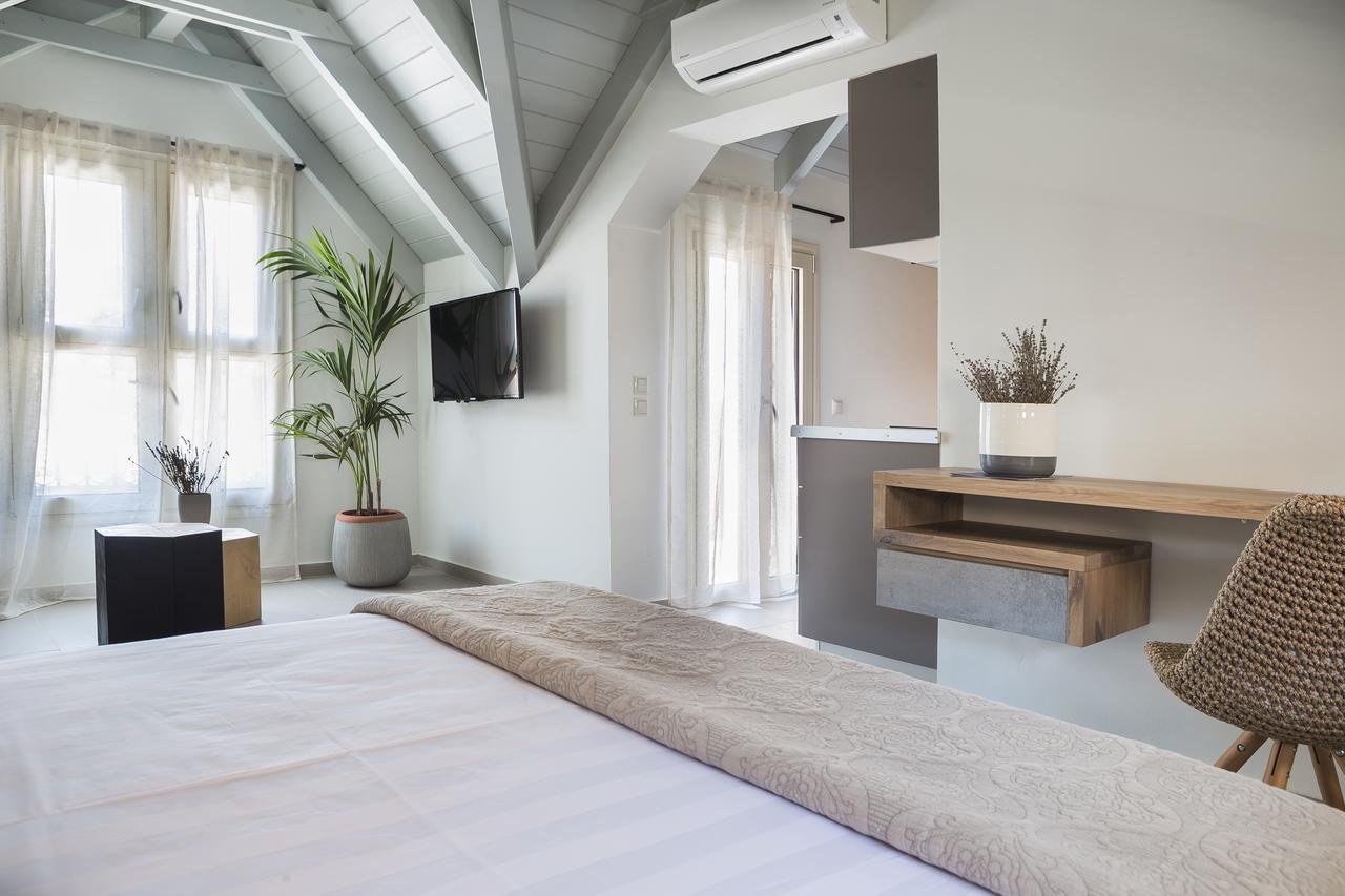 Argostoli Marina Suites Exterior photo