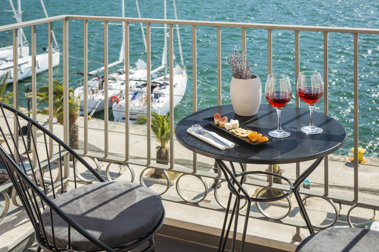Argostoli Marina Suites Exterior photo