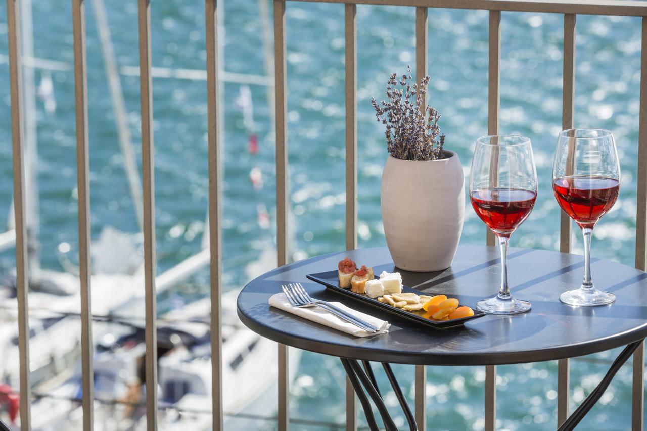 Argostoli Marina Suites Exterior photo