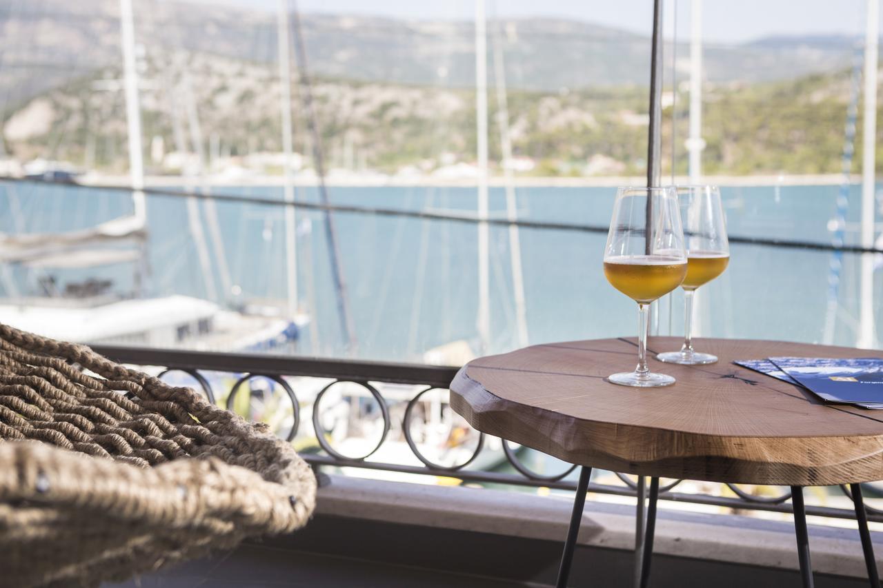 Argostoli Marina Suites Exterior photo